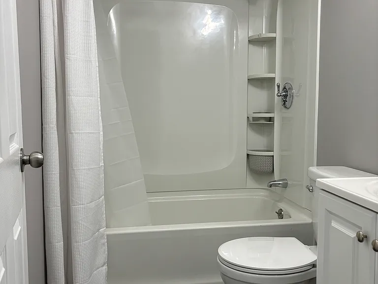 65 Newark St #7 — Photo 7