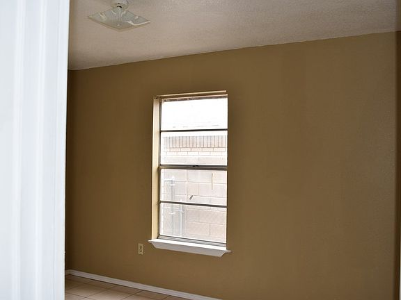 3rd image of 1180 Romemarie Dr