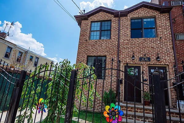 Rented by Owner | media 12