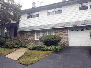 7948 Rolling Green Rd, Cheltenham, PA 19012