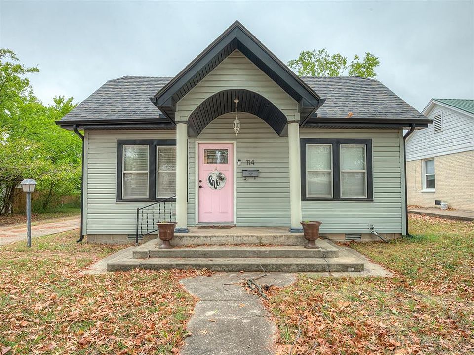 1st image of 114 W Georgia St
