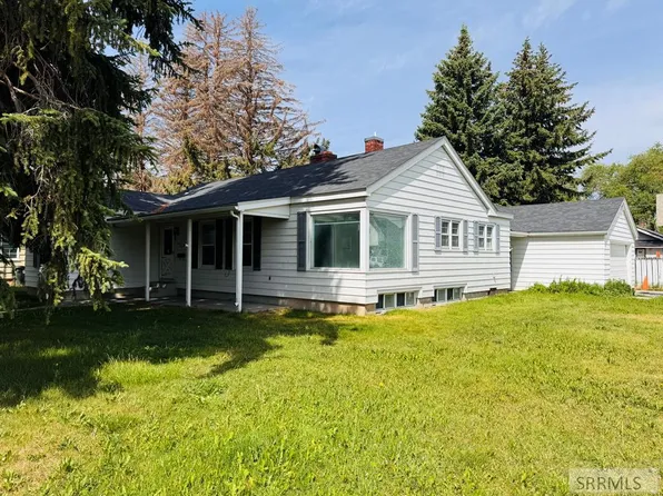 321 S Stout Ave, Blackfoot, ID 83221