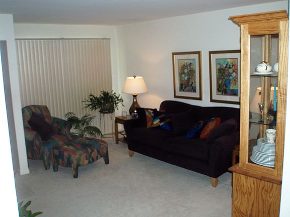2nd image of 12886 Beresford Dr