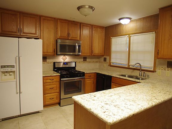 2nd image of 411 W Terrace Dr #1