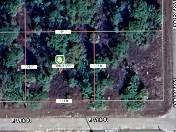 813 E 12th St, Lehigh Acres, FL 33972