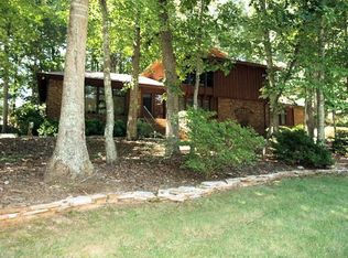 8913 Woodvine Ct, Raleigh, NC 27613