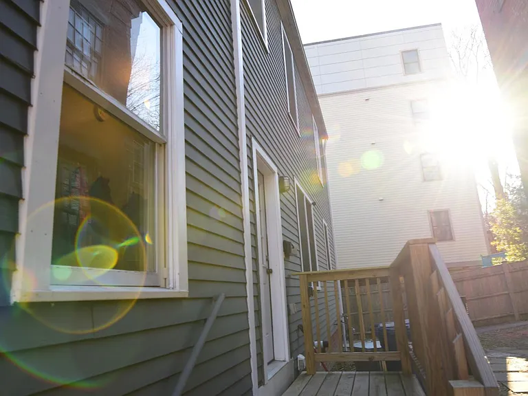52 Maple St — Photo 20