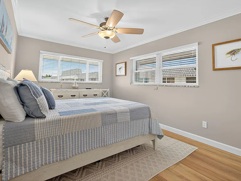 110 Shore Ct #301 — Photo 27