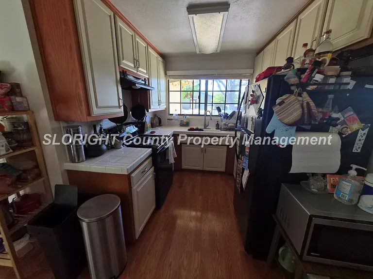 1367 Fernwood Dr — Photo 3