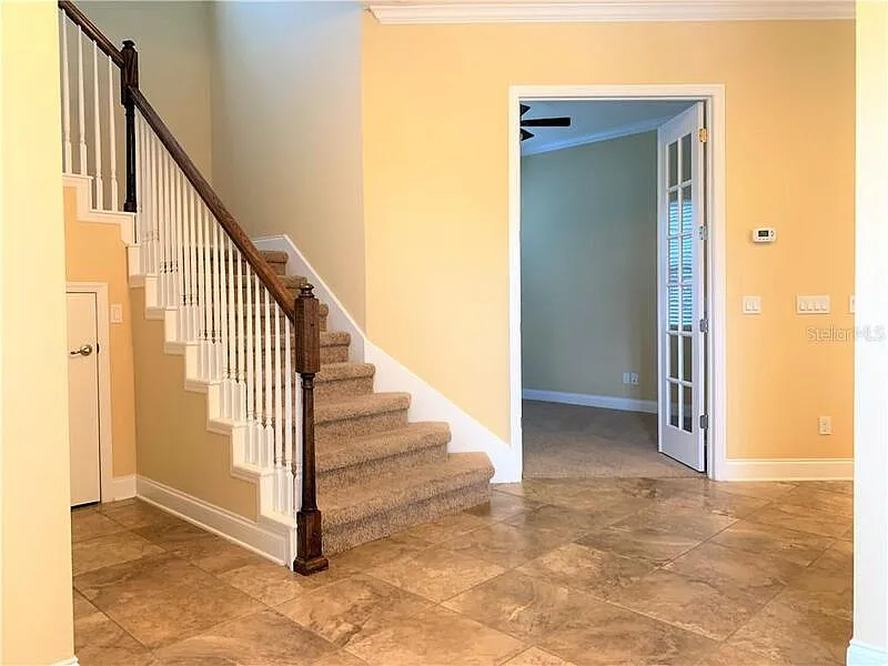 3 bed, 2.0 bath, 2838 sqft, $3,440 — Photo 3