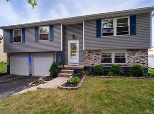 188 Woburn Farm Cir, Englewood, OH