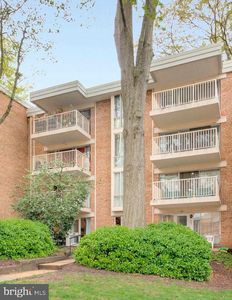 2649 Redcoat Dr #123, Alexandria, VA, 22303
