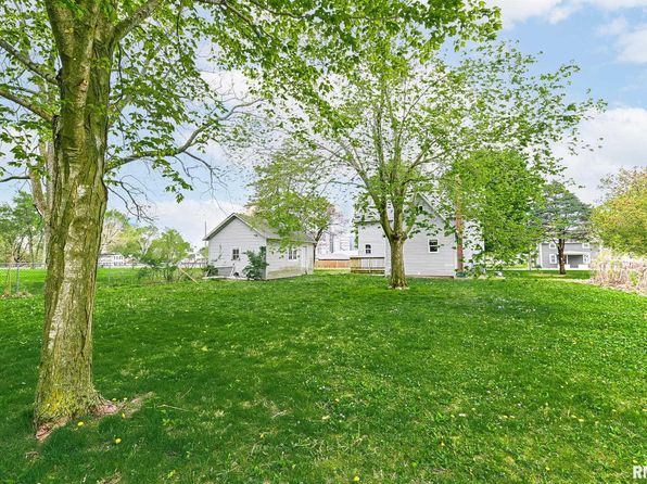 114 Detweiller St, Congerville, IL 61729