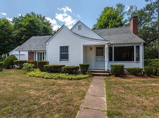 78 Hemlock Dr, Deep River, CT 06417