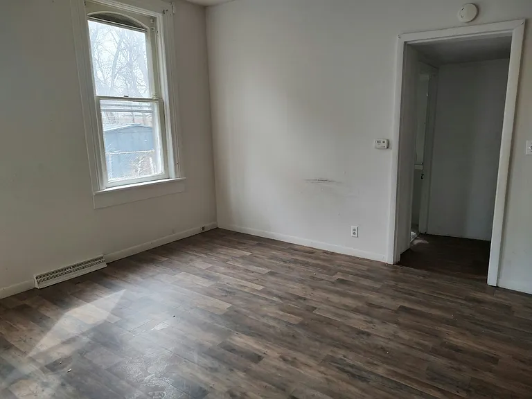 1618 W Kettelle St — Photo 13