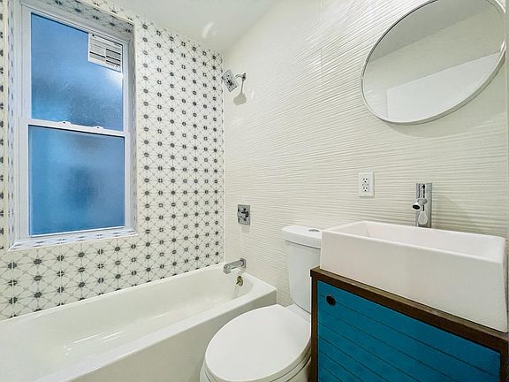 2nd image of 67A Hopkins Ave #2L