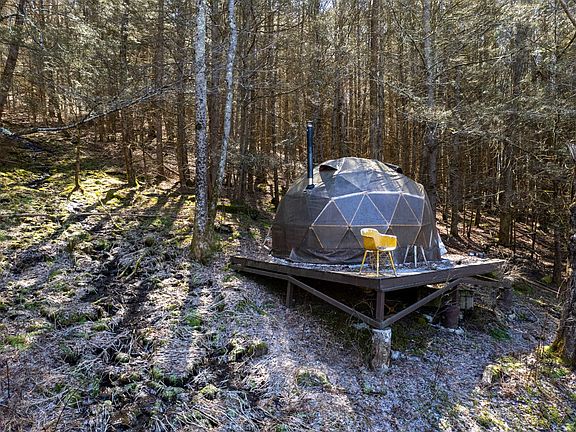 4th image of 268 Crystal Meadows Rd