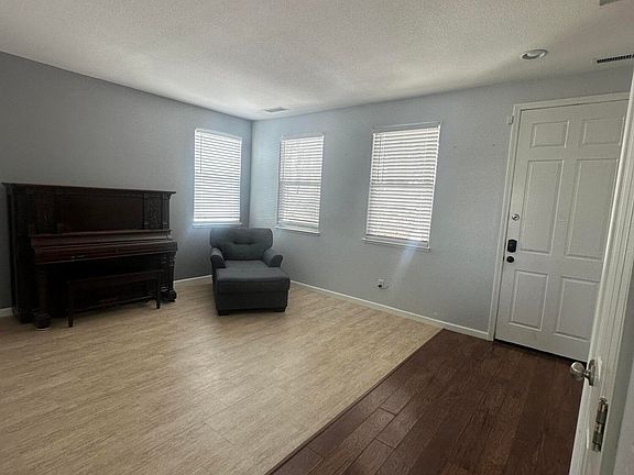 5th image of 11201 Messina Way