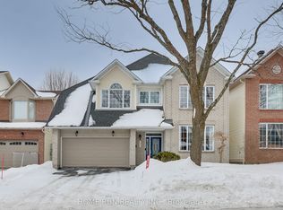 11 Westmeath Cres, Ottawa, ON K2K3B1