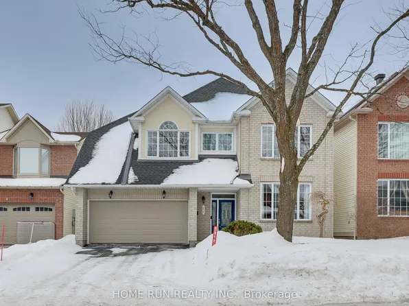 11 Westmeath Cres, Ottawa, ON K2K 3B1