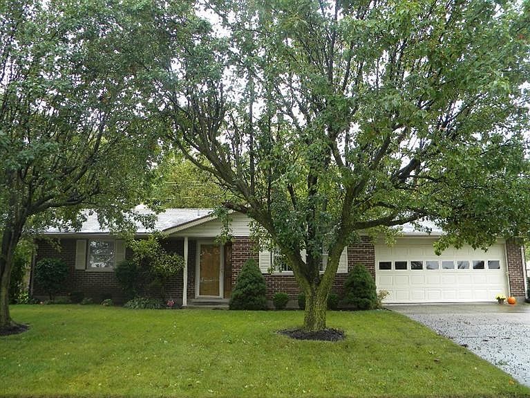 2nd image of 658 Hathaway Trl