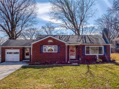 1410 Colonial Blvd NE, Canton, OH, 44714