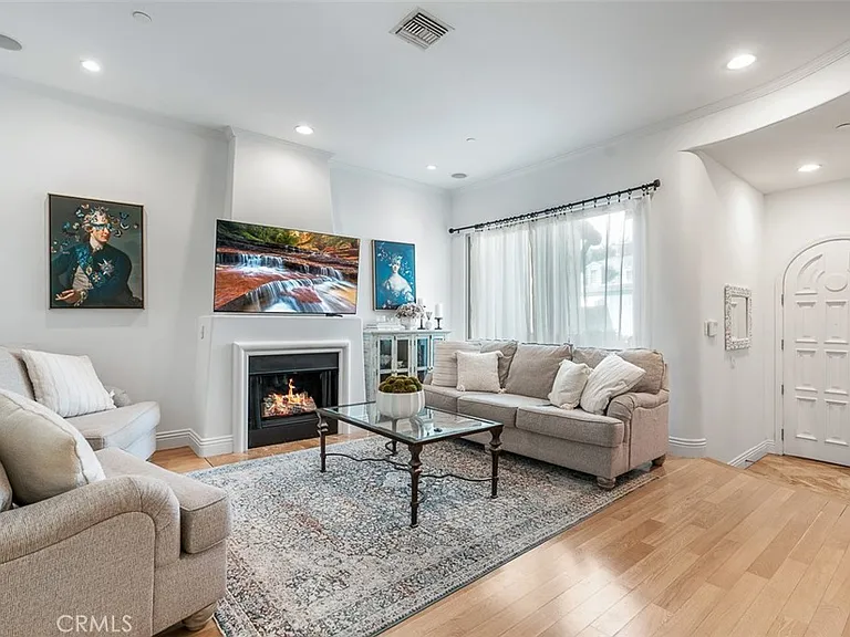 2753 Piedmont #6 — Photo 8