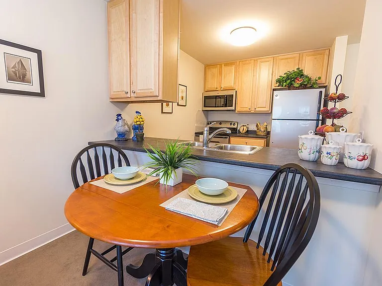 Quail Hollow Senior Living Community — Photo 4