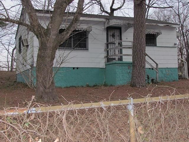 2nd image of 421 E 52nd St #12