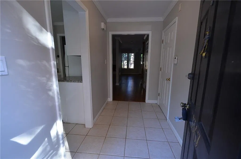 2 bed, 2.5 bath, 1632 sqft, $1,950 — Photo 3