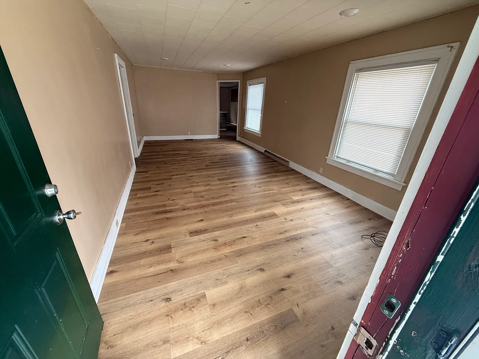 3 bed, 1234 sqft, $1,200 — Photo 3