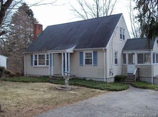 999 Mill Hill Ter, Southport, CT 06890