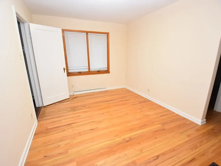 17967 Edgewood Walk — Photo 11