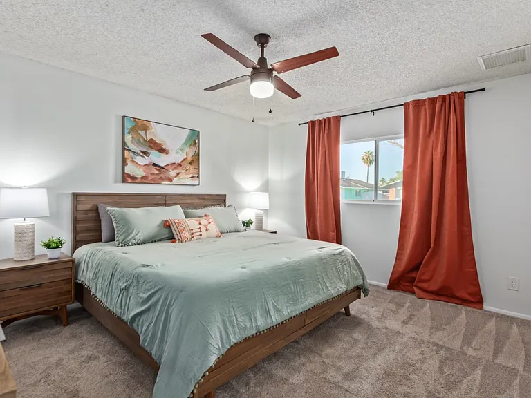 1645 E Manhatton Dr — Photo 23