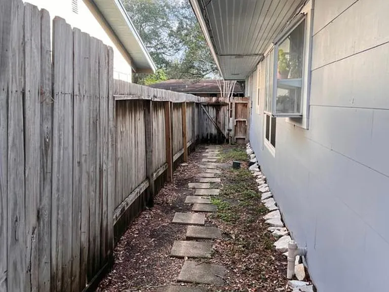 930 Barracuda Pl — Photo 28