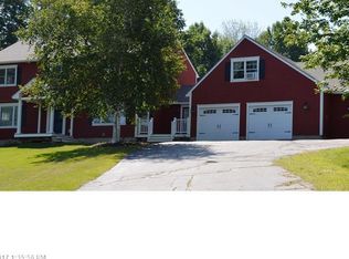 83 Fairway Dr, Auburn, ME 04210