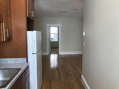 2nd image of 895A Huntington Ave #2