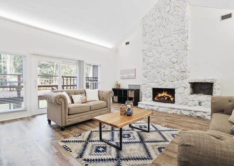 1st image of 2287 Birdwood Dr