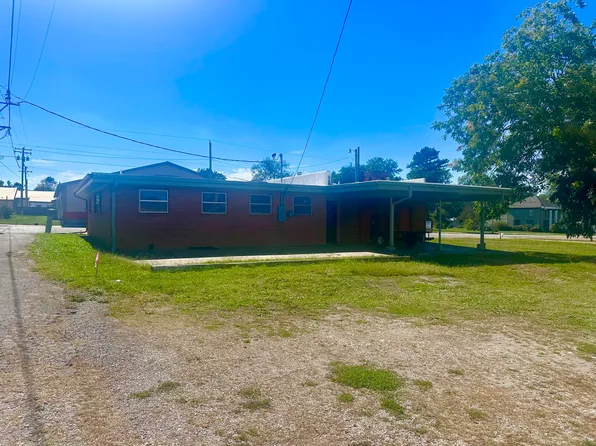 408 W Water Street, Greenfield, MO 65661