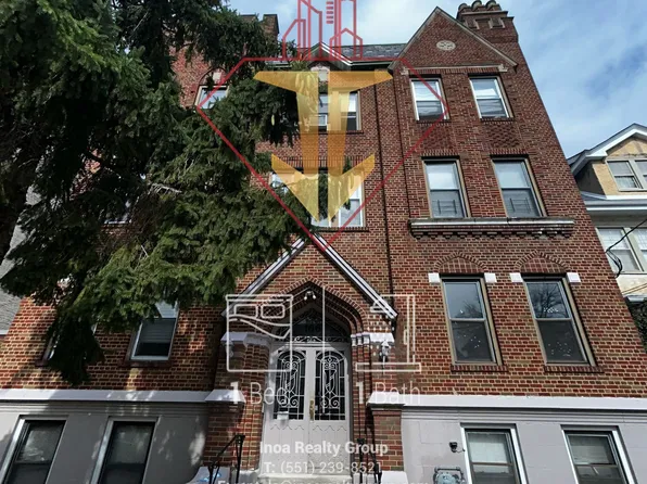 166 Jewett Avenue image 1 of 8