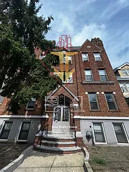 166 Jewett Avenue, #4