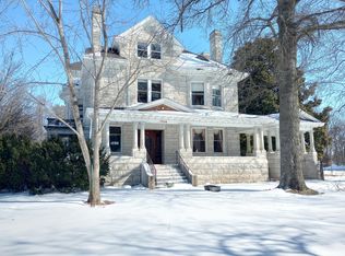 1106 Grand Ave, Carthage, MO 64836