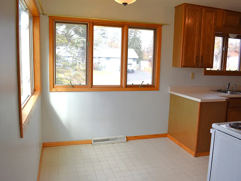 138 Artavia St — Photo 7