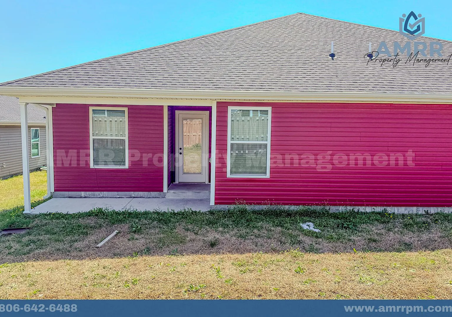New 3 Bedroom Townhome! — Photo 2