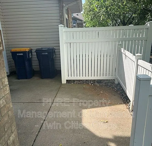 15644 Garrett Dr — Photo 18
