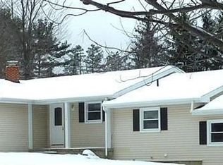 11550 Winchester Dr, Chardon, OH 44024