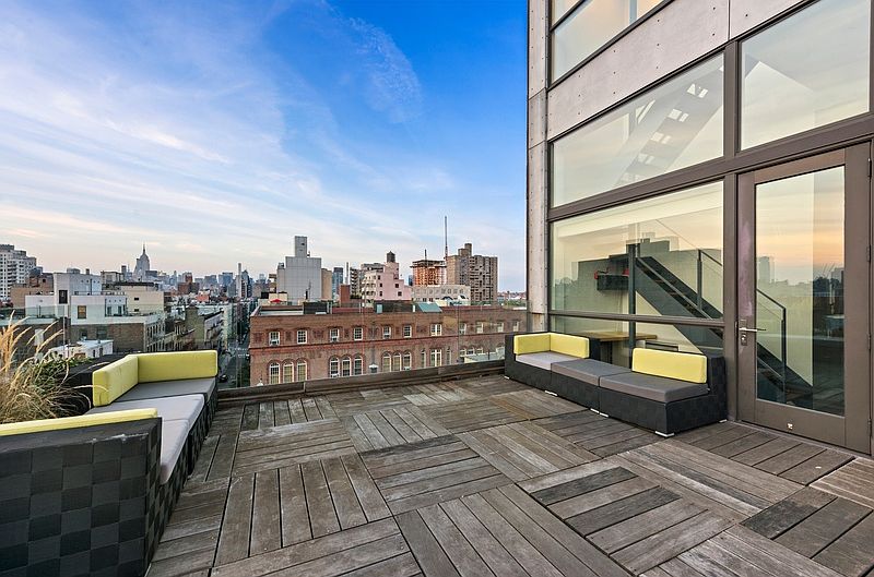 1st image of 30 Orchard St Frnt 1