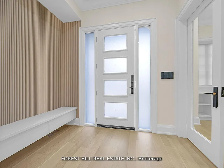 132 Lothian Ave — Photo 3