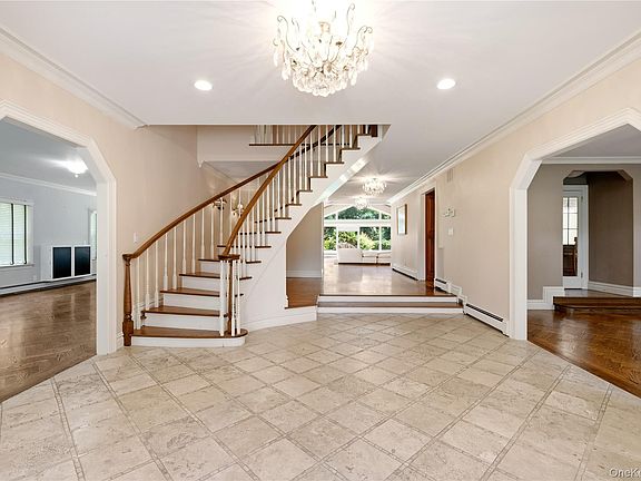 4th image of 6 Lighthouse Point