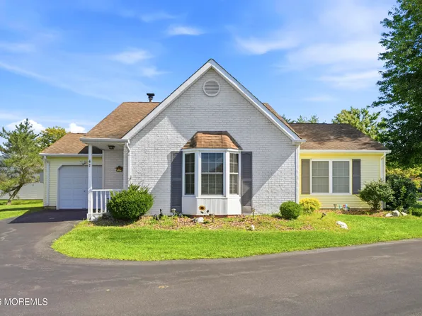 47 Datchet Close, Freehold, NJ 07728